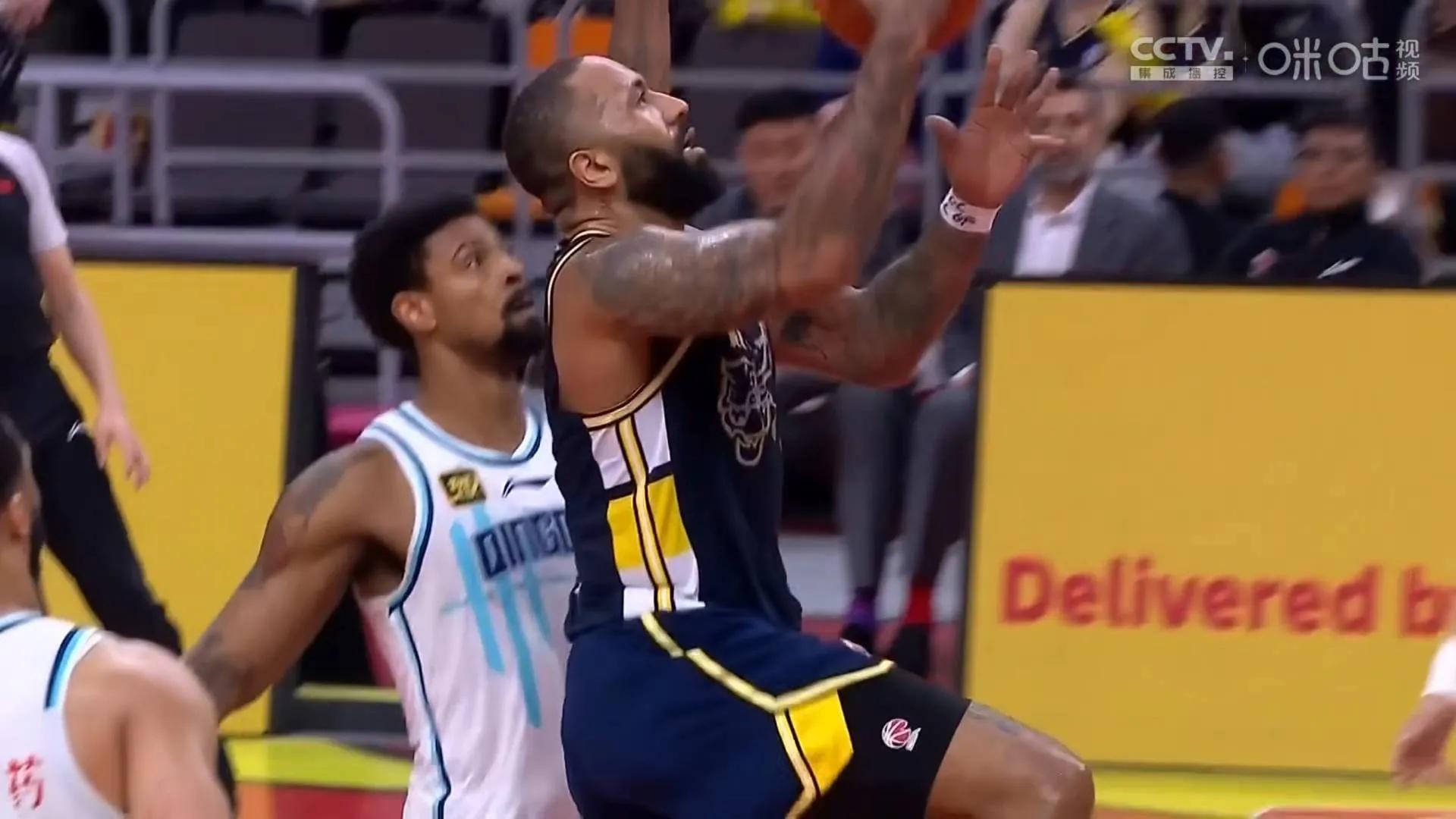 大胜一场比赛后,球队信心高涨,期待下一场对决 大胜一场比赛后,球队信心高涨,期待下一场对决