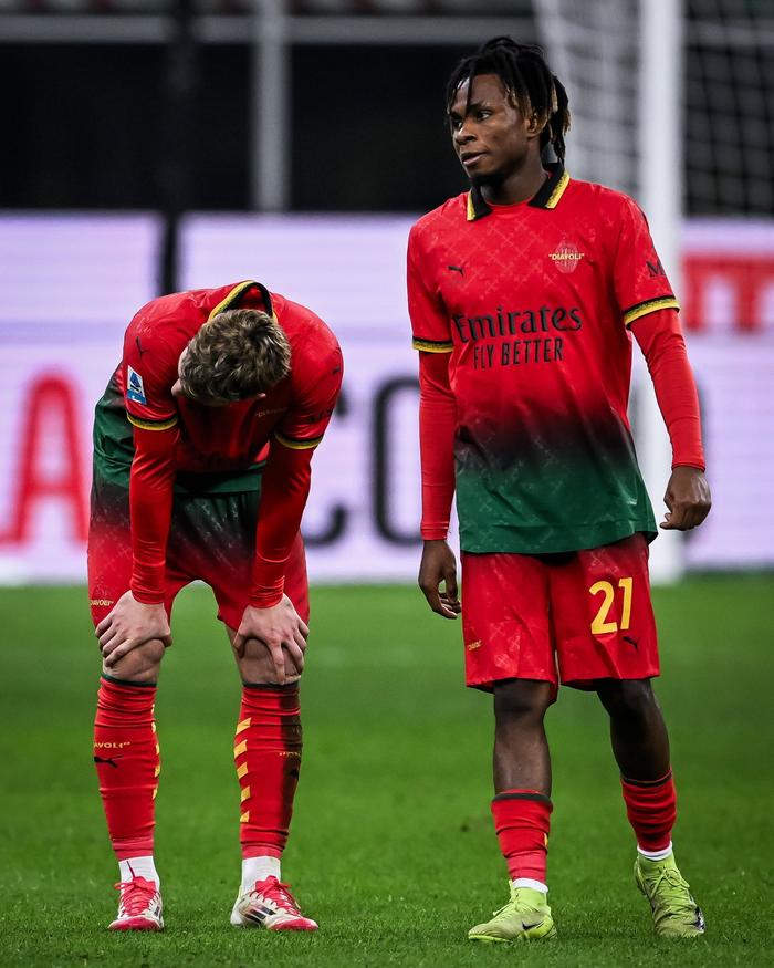 包含谨防骄傲!AC米兰球员谈未来挑战,保持谦逊的词条 包含谨防骄傲!AC米兰球员谈未来挑战,保持谦逊的词条