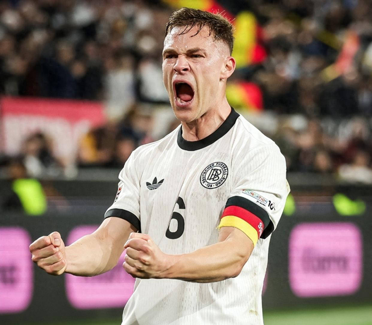 德国队在对马其顿的比赛中锁定下一轮晋级名额的简单介绍 德国队在对马其顿的比赛中锁定下一轮晋级名额的简单介绍