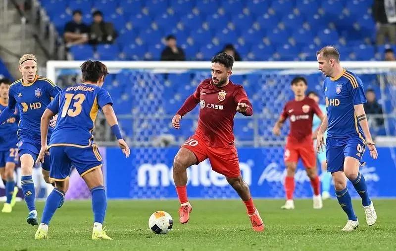 开云APP-亚洲足坛实力对决，亚冠比赛登场引爆热潮的简单介绍