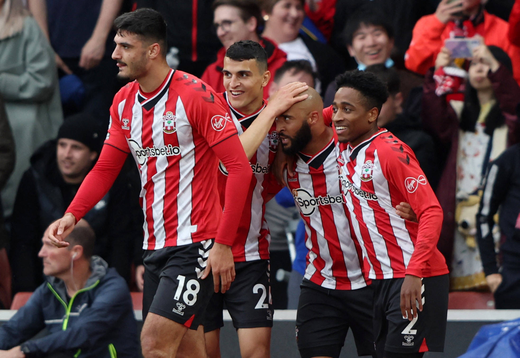 开云体育官网-南安普顿前锋状态火热，连续场比赛进球的简单介绍