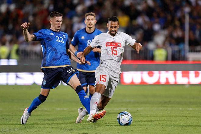 开云体育官网-欧国联赛事中球员们的精神面貌引人注目