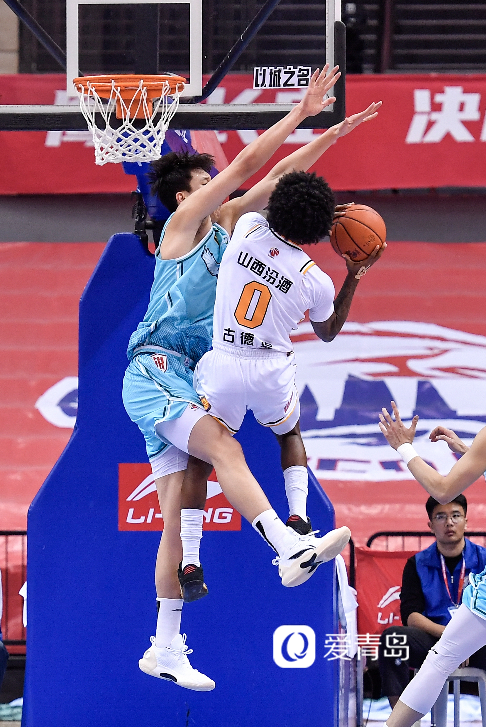开云体育官方网站-青岛男篮主场不敌福建，遭遇颓势