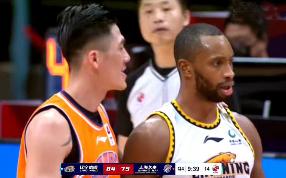 关于建业主场惨遭逆转，遭遇两连败的信息