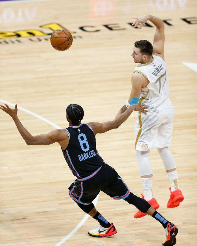 开拓者主场大败，未能进入季后赛