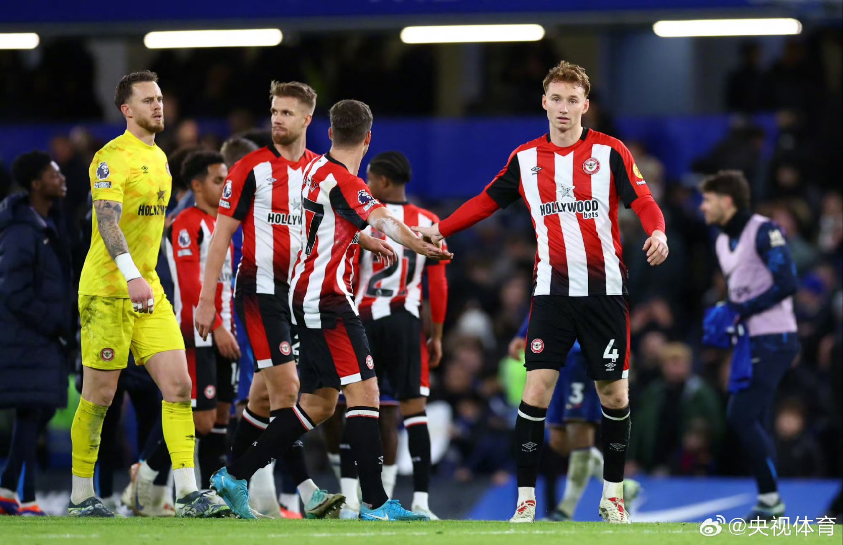 开云体育APP下载-爱尔兰主场大比分战胜对手，实现领跑