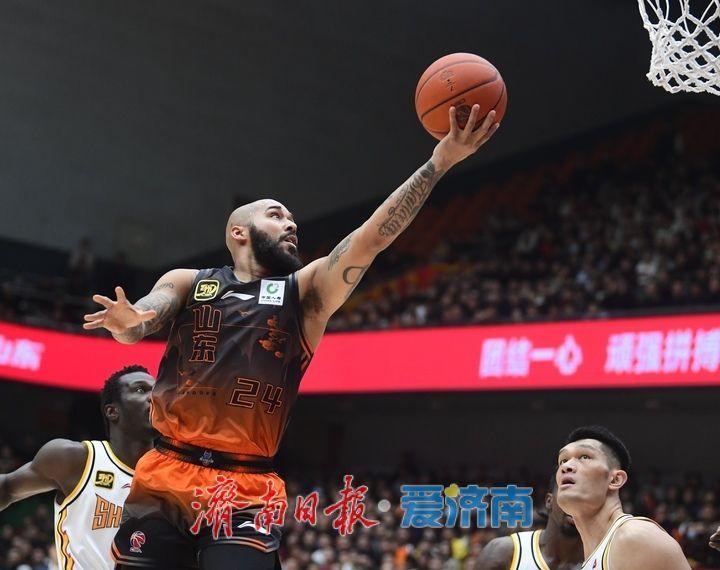 包含山西男篮主场大胜四川队，连胜达三场的词条