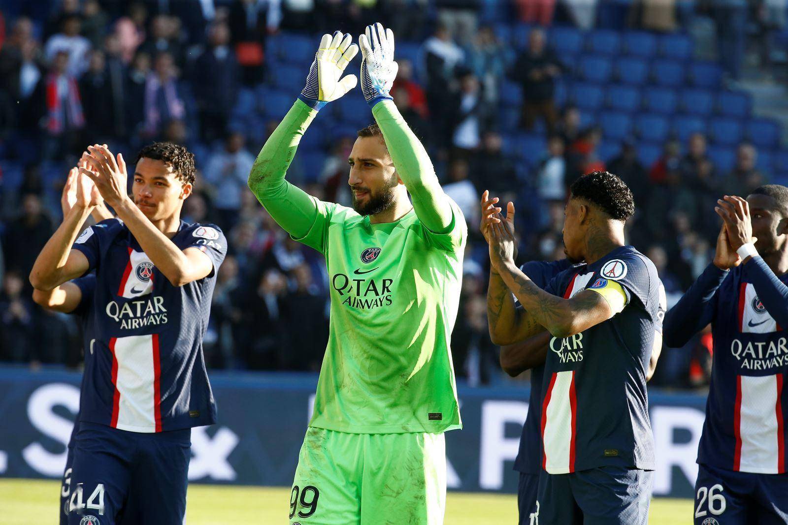 雷丁大比分战胜对手，积分飙升