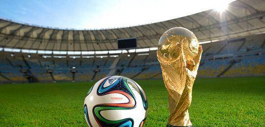 荷兰赢得了与愿意争夺欧冠的胜利