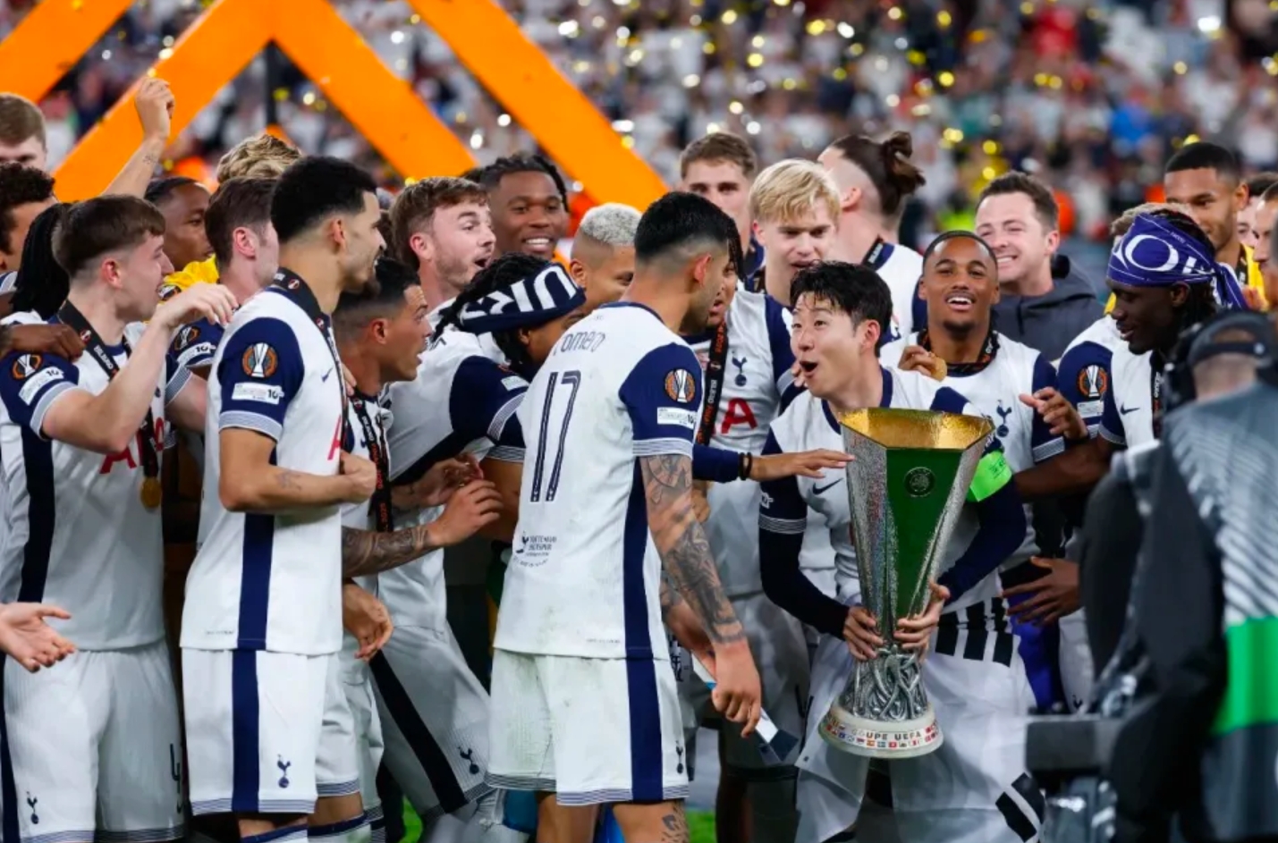 马赛进军梅斯，欧冠小组赛席位牢靠的简单介绍