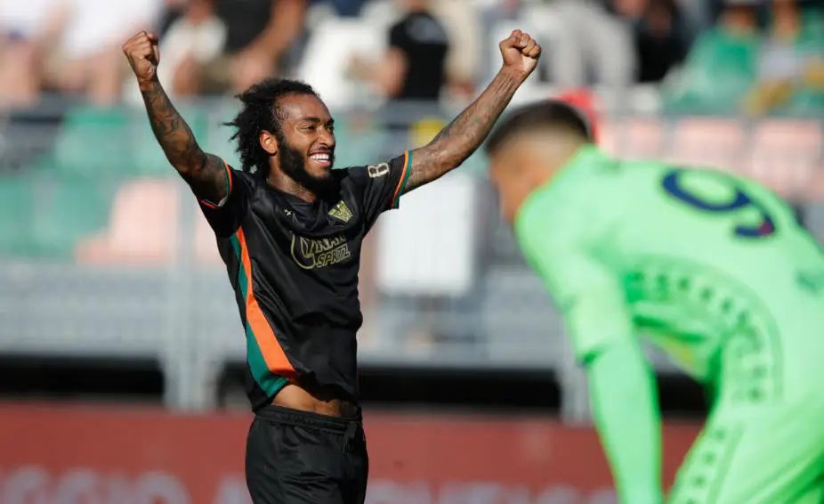 开云APP-热那亚迎接新一轮比赛，全力以赴