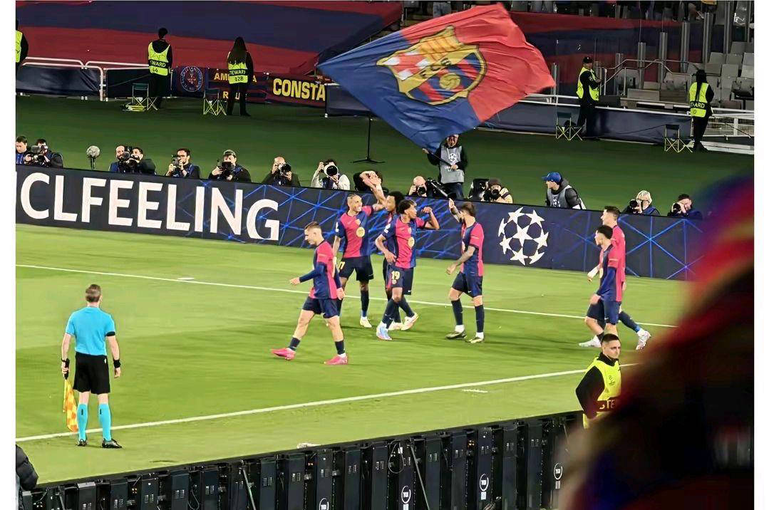 巴塞罗那主场大胜瓦勒伦加，晋级欧冠八强！