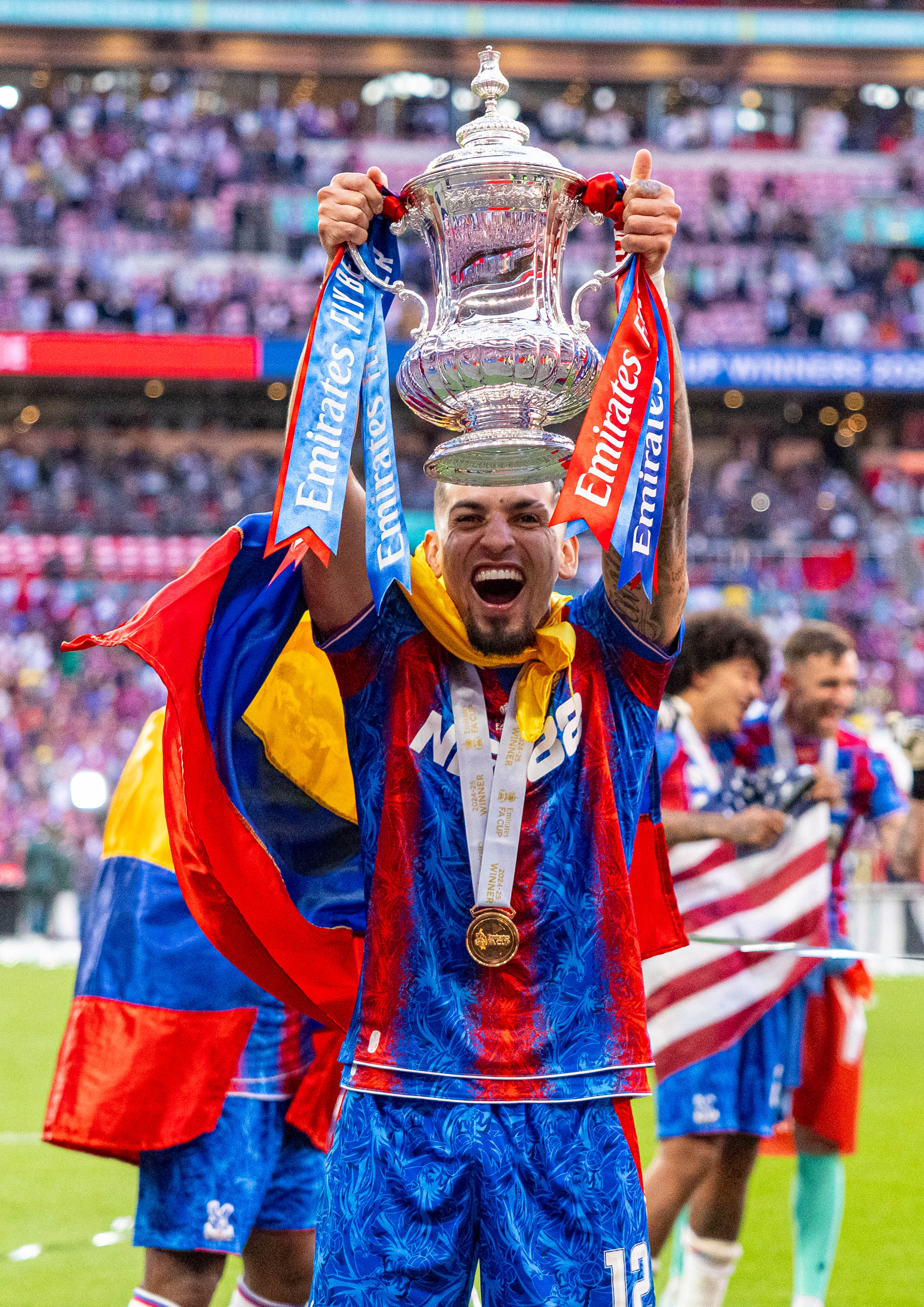 开云体育app-本赛季足球联赛冠军由哪支球队夺得