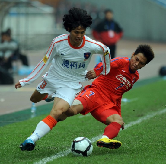 开云平台-青岛中能客场战平对手，守住稳定分数