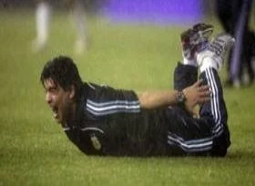 四强争夺拉锯战！欧预赛淘汰赛激情上演