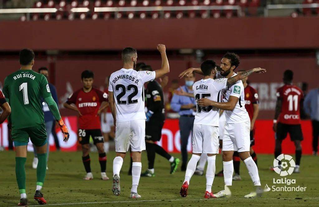 格拉纳达反击成功，逆转强势对手的简单介绍