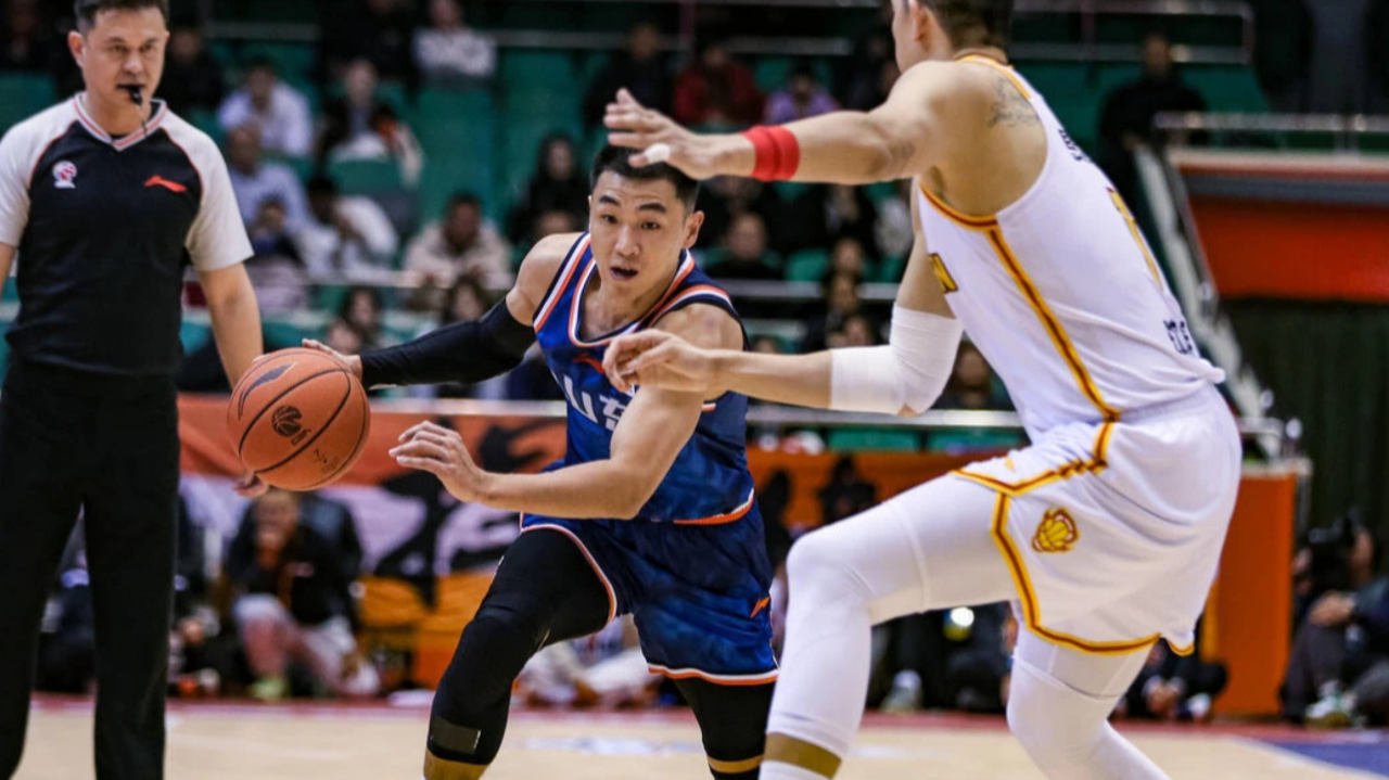 山东男篮遭遇新挑战,保持尽头 山东男篮遭遇新挑战,保持尽头