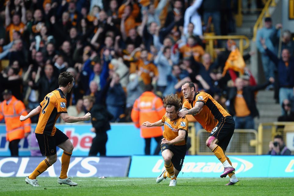 狼队失利无缘前四,战绩颓势难挽 狼队失利无缘前四,战绩颓势难挽