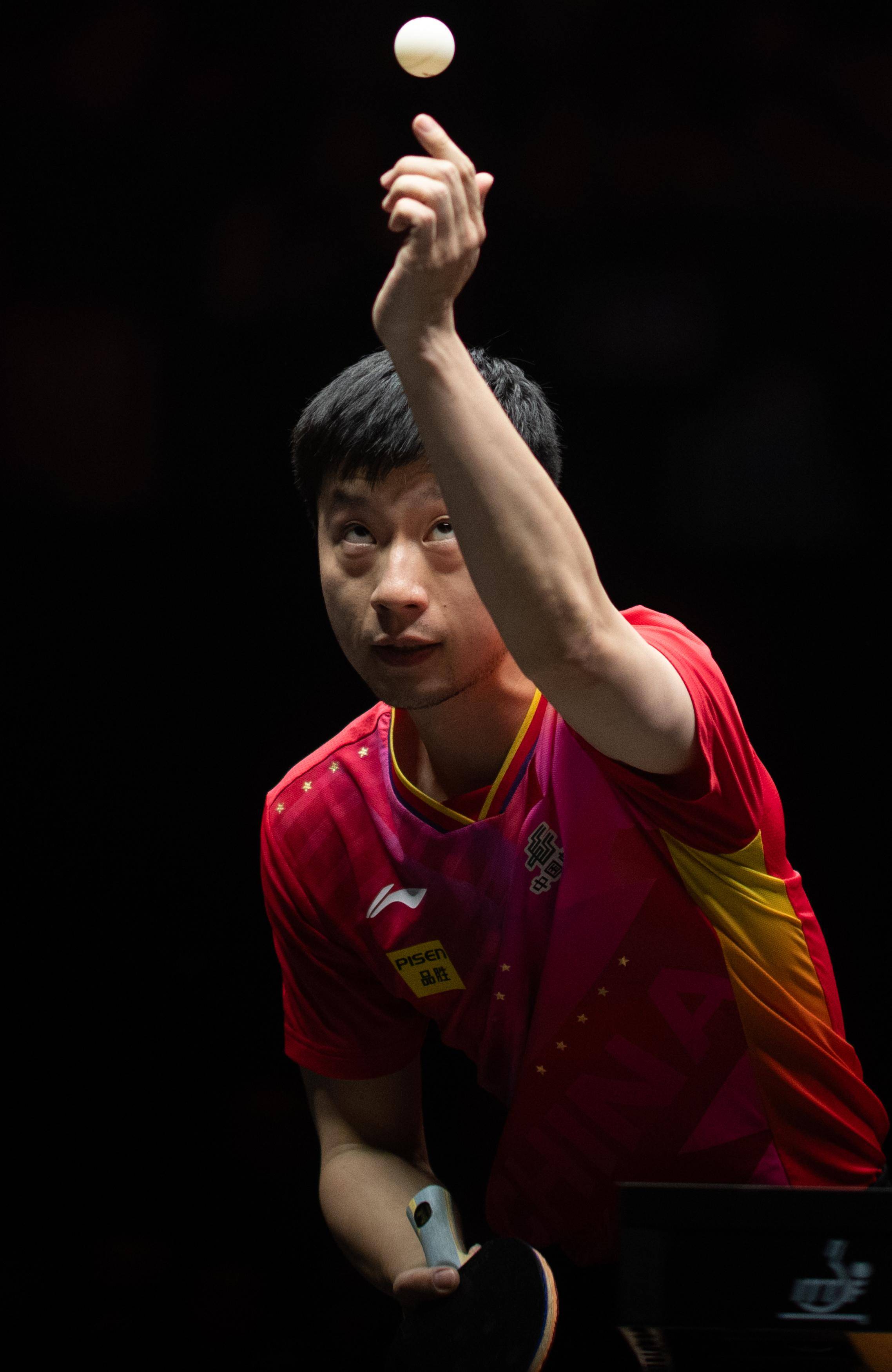 马来西亚选手勇夺金杯,喜气洋洋 马来西亚选手勇夺金杯,喜气洋洋