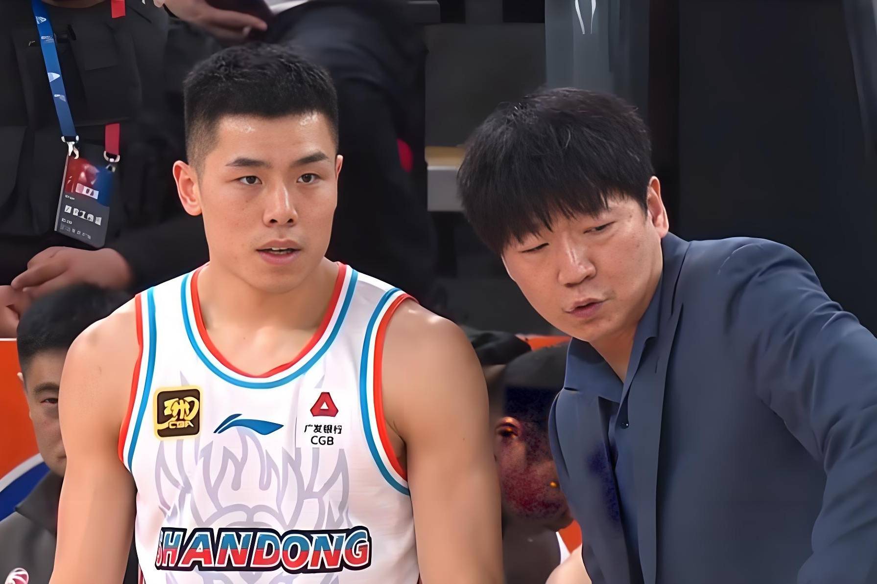 夏尔克客场不敌对手,遭遇两连败 夏尔克客场不敌对手,遭遇两连败