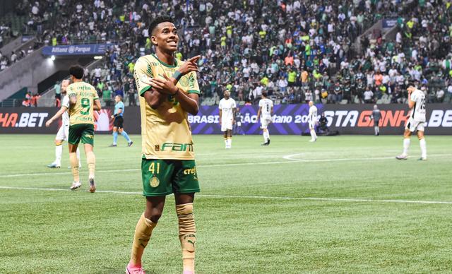 欧洲豪强决战南美劲旅,全球瞩目! 欧洲豪强决战南美劲旅,全球瞩目!