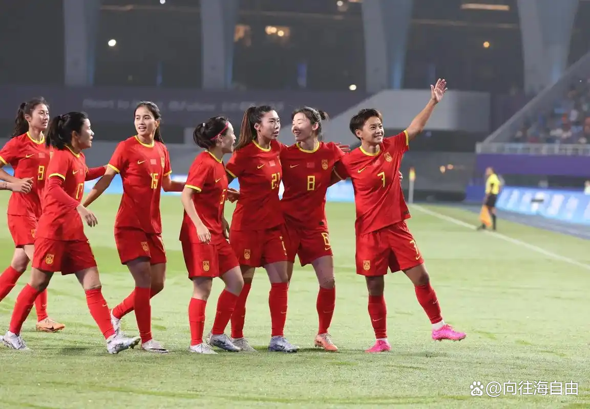 开云体育中国-韩国女足队员展现出色射门技巧