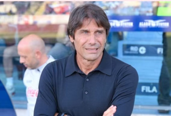 那不勒斯中场伤愈归队,重返赛场 那不勒斯中场伤愈归队,重返赛场