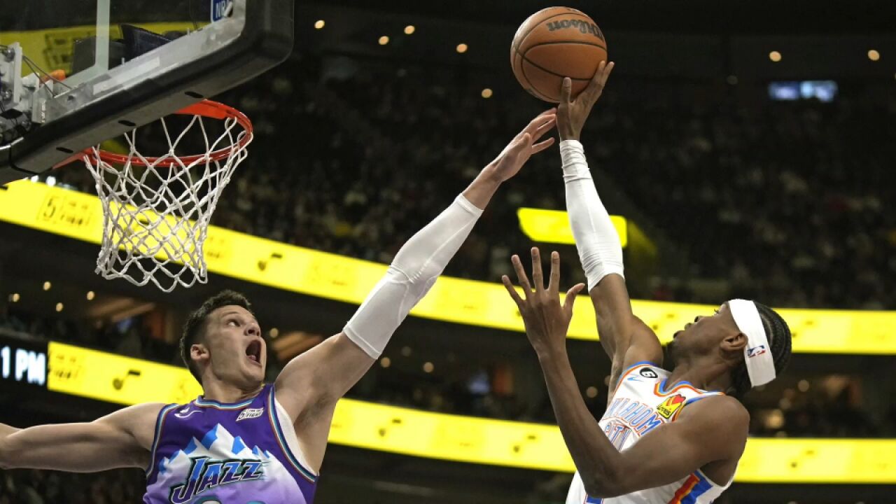 开云体育官网-爵士队员上演绝杀，惊险取胜对手