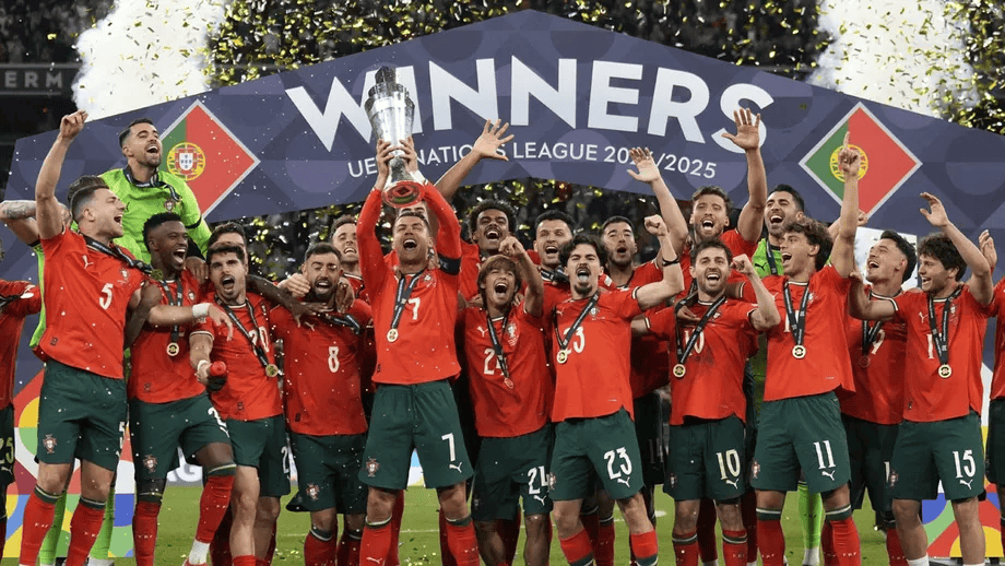 开云APP-葡萄牙队击败立陶宛队，豪取三分