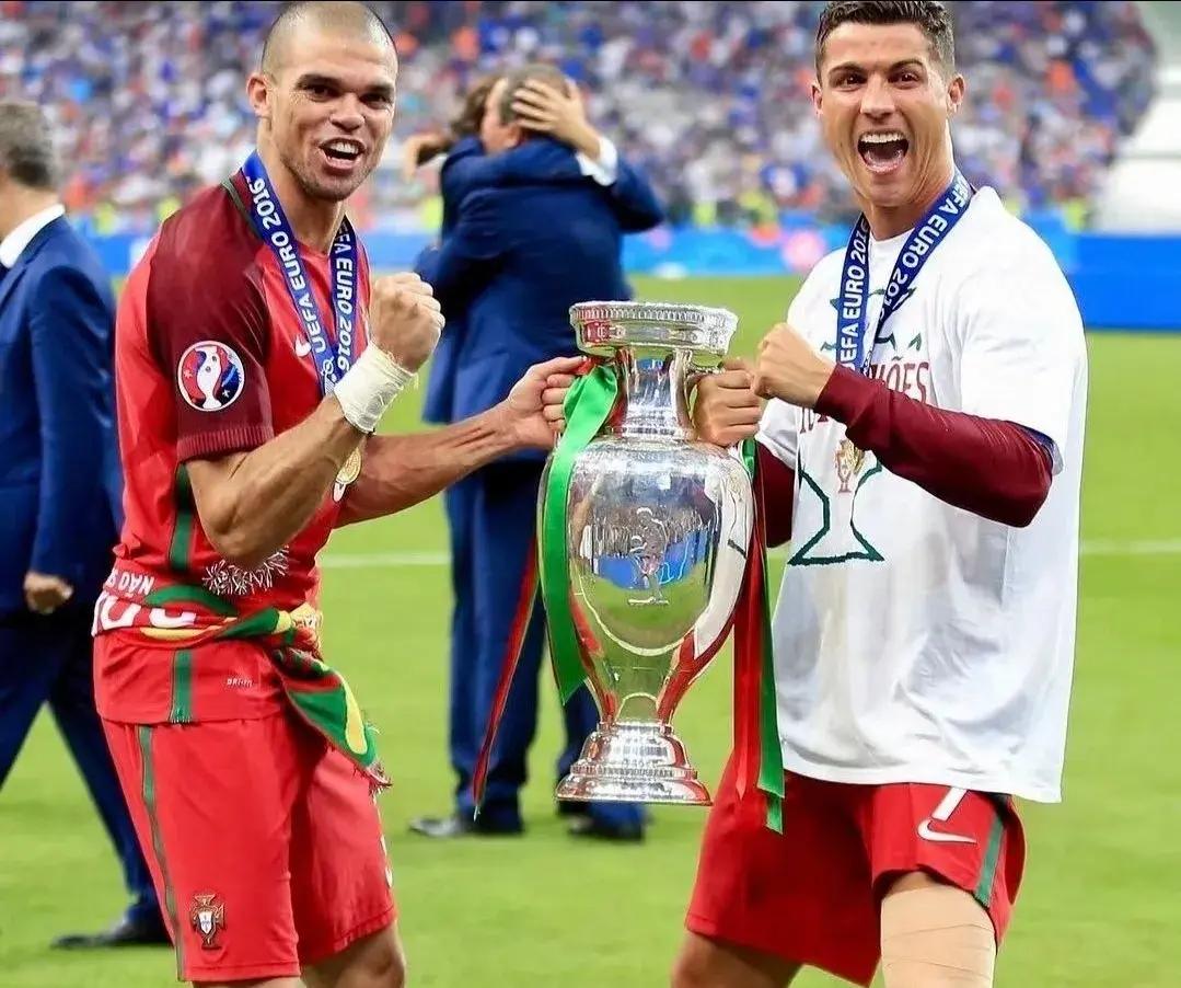 葡萄牙队击败立陶宛队，豪取三分