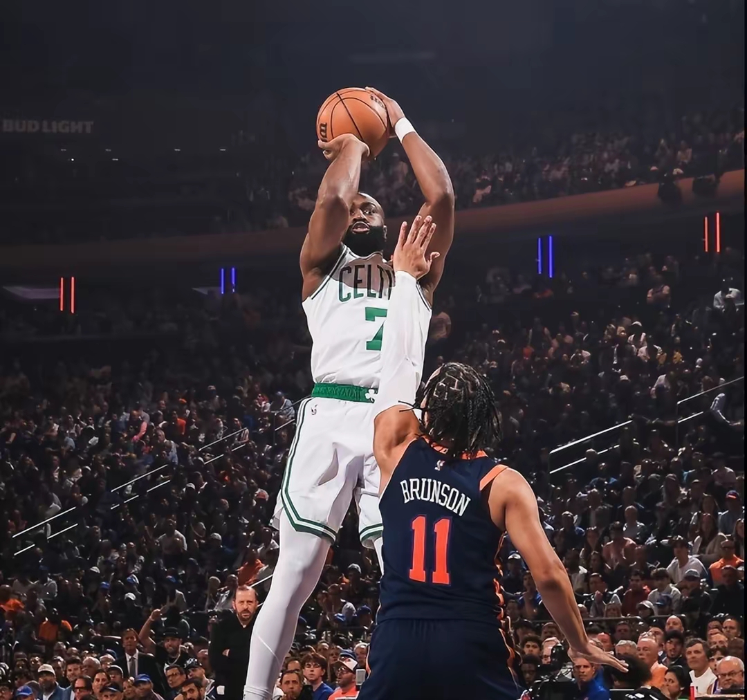 开云体育在线-凯尔特人队再次败北，季后赛希望渐行渐远