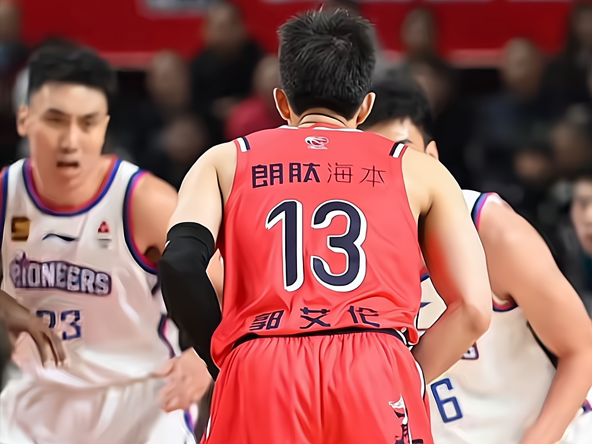 山东队鏖战马刺,郭艾伦惊艳四座的简单介绍 山东队鏖战马刺,郭艾伦惊艳四座的简单介绍