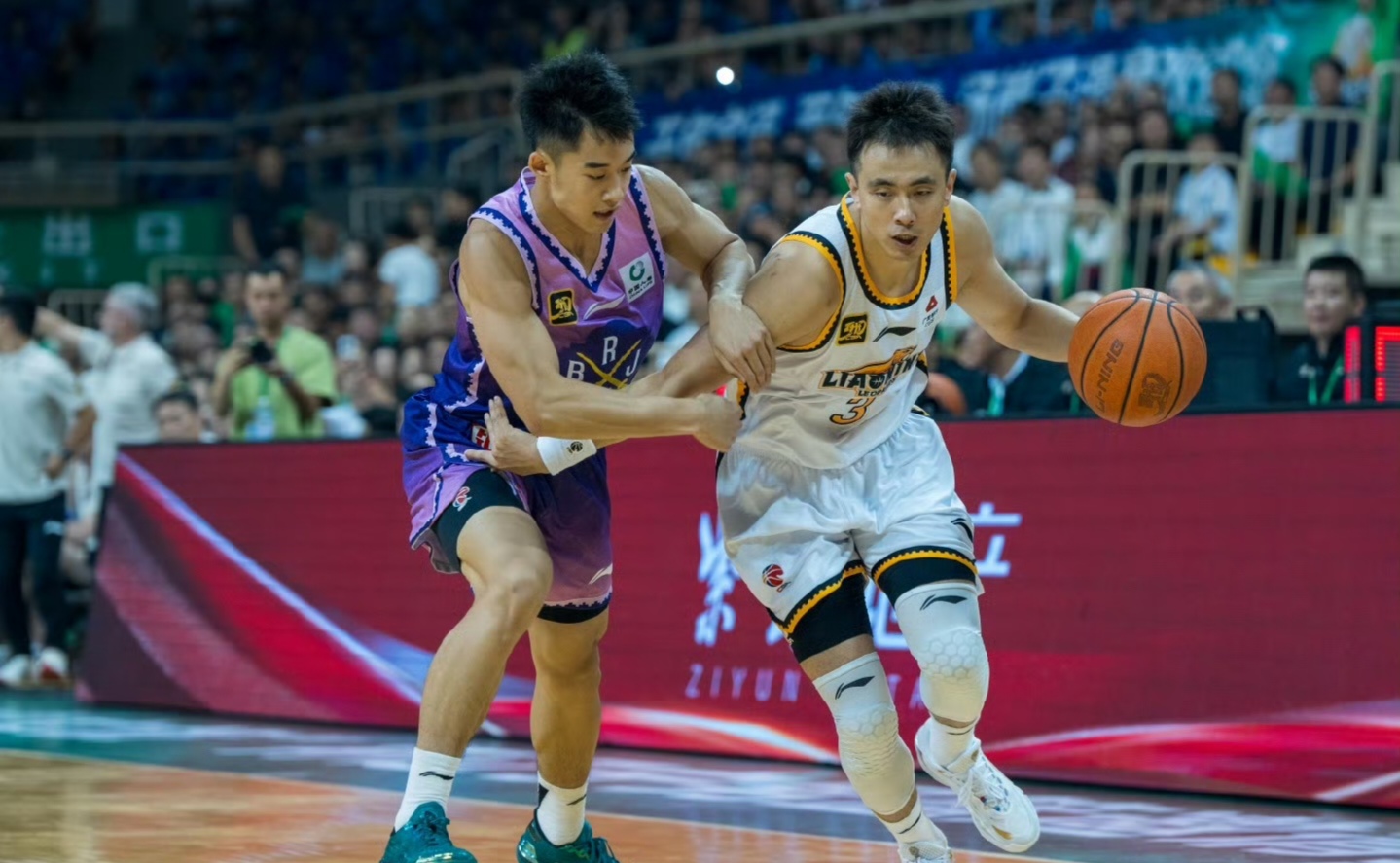 开云体育平台APP-辽宁队险胜雷霆，恩比德统治全场