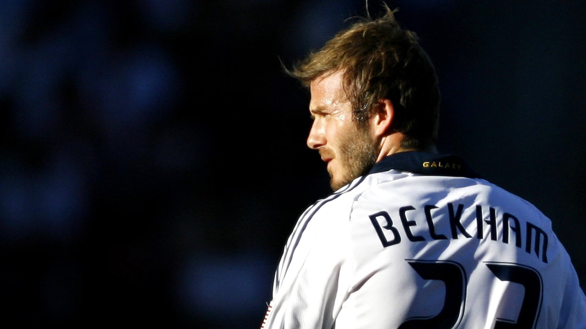 胜利的两种维度，当德国战车碾过波兰，许昕在乒乓桌上刻下永恒